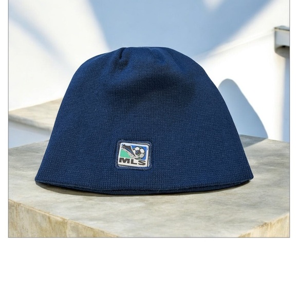 🆕Adult | Vancouver Whitecaps FC Blue Beanie - Picture 3 of 10
